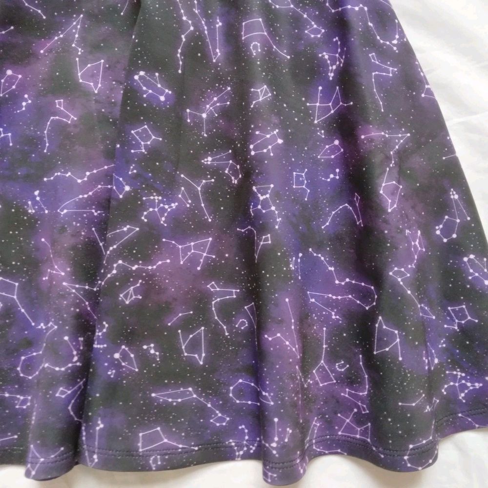 Hot Topic Constellations Skater Skirt Purple Black Mystical Goth Punk Juniors SM - Picture 6 of 10